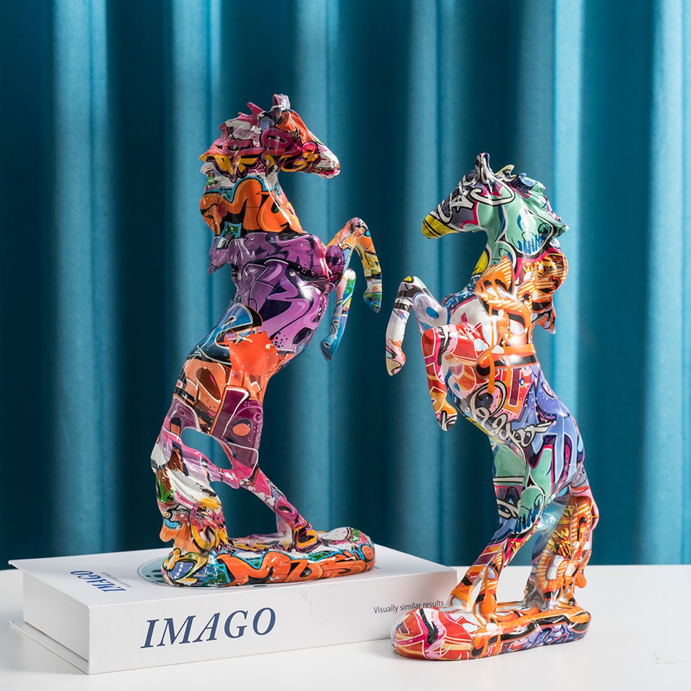 Estátua de cavalo graffiti, ar - Resin Art Decoration Items avaliação e preço